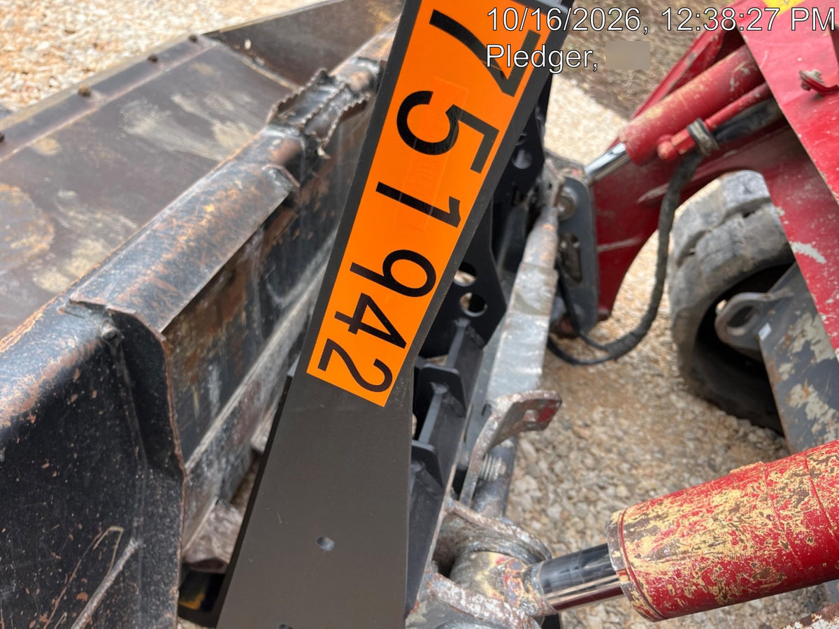 2026 ARROW MATERIAL HANDLING 72" Pallet Forks - Arrow