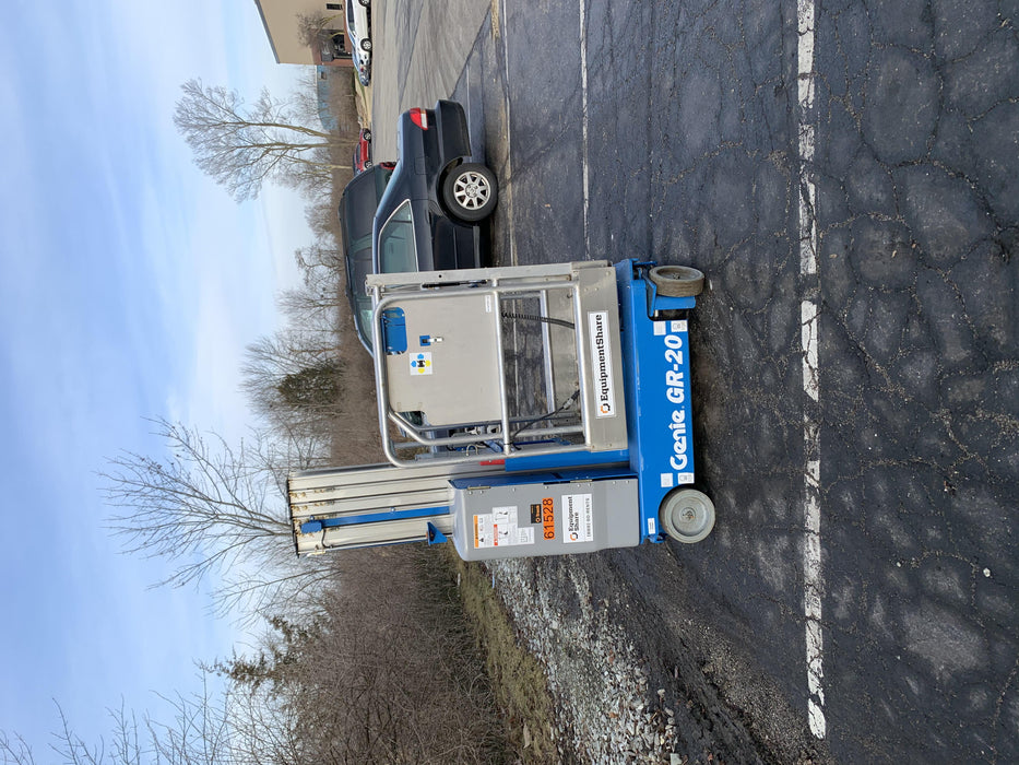 2019 GENIE GR-20
