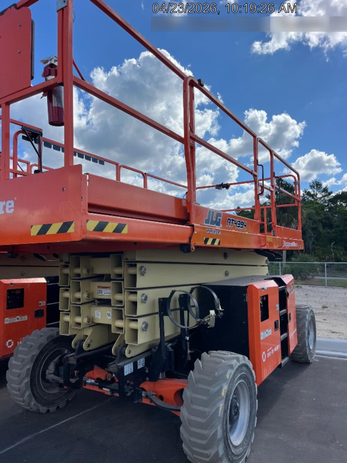 2023 JLG RT4394