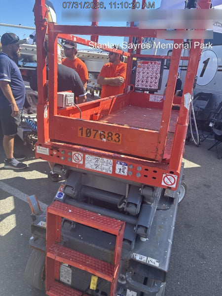 2020 Skyjack SJIII-3219 Solid NM Tires, Half height spring hinged entry gate, Dual Beacons, 800W Inverter