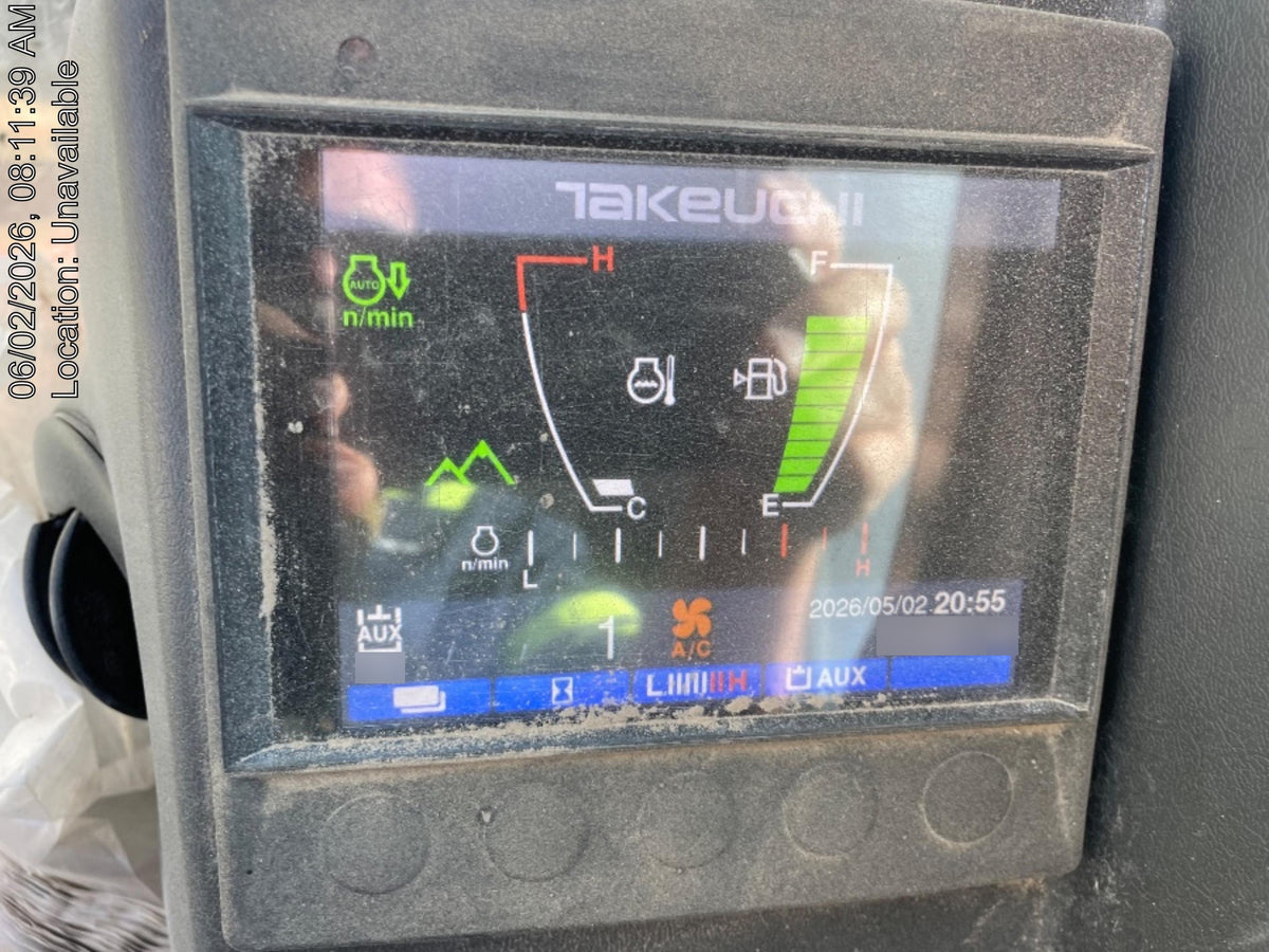 2021 TAKEUCHI TB235-2CR