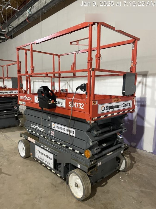 2021 SKYJACK SJ4732