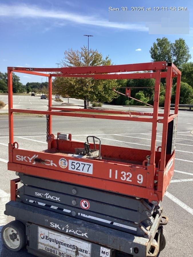2017 Skyjack SJIII-3219 Skyjack SJIII-3219 Scissor Lift