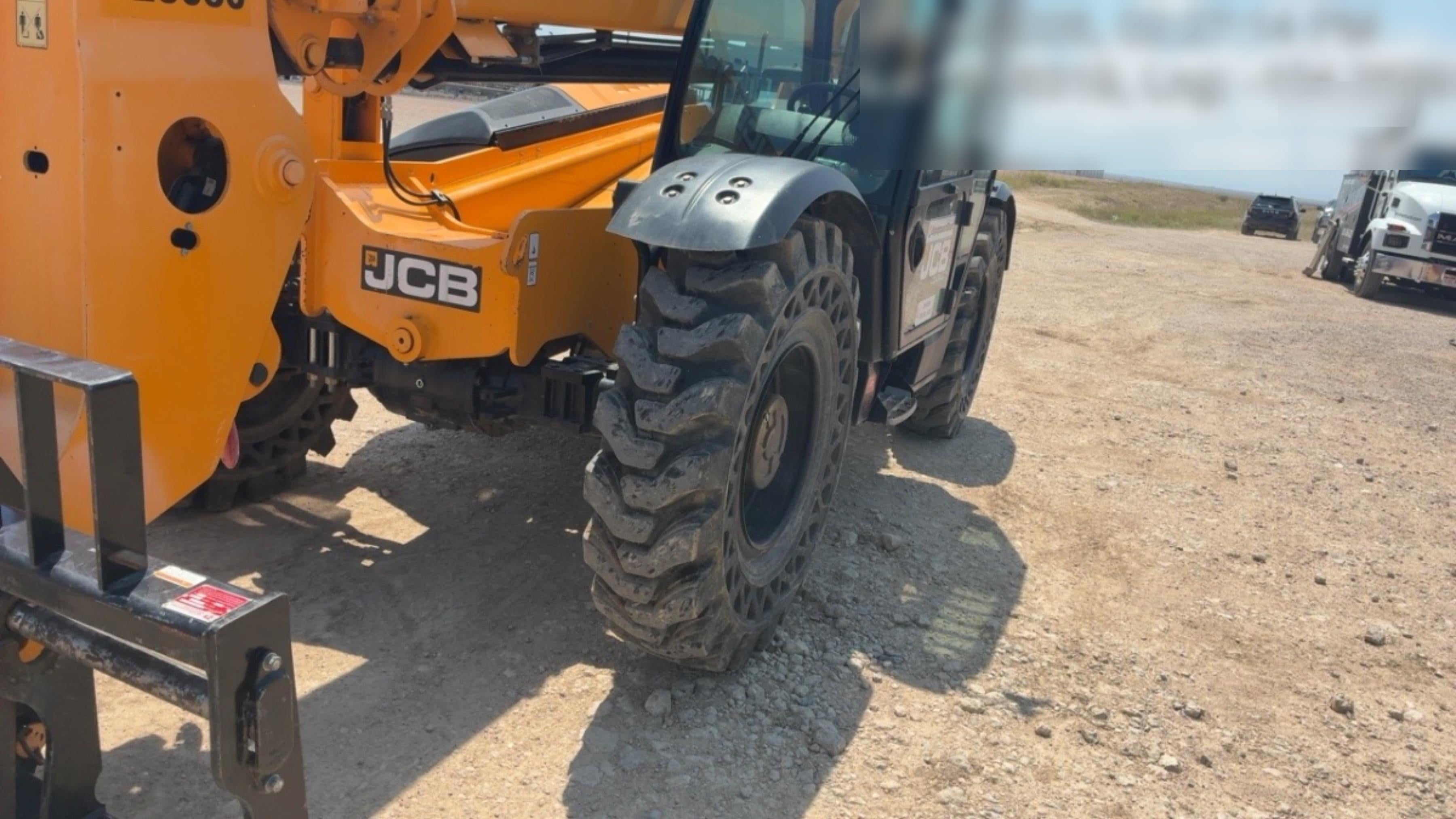 2021 JCB 509-42