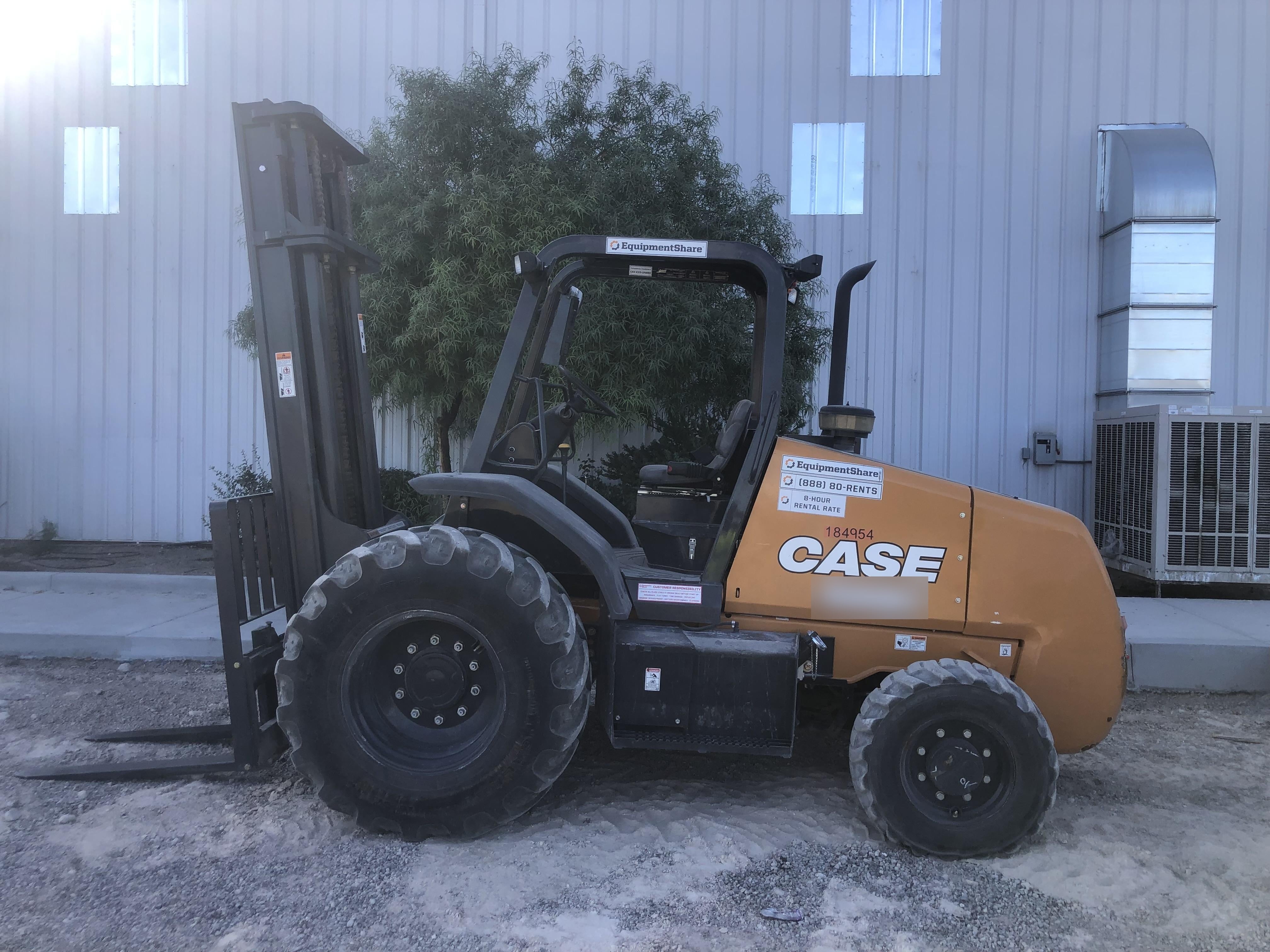 2021 CASE 588H