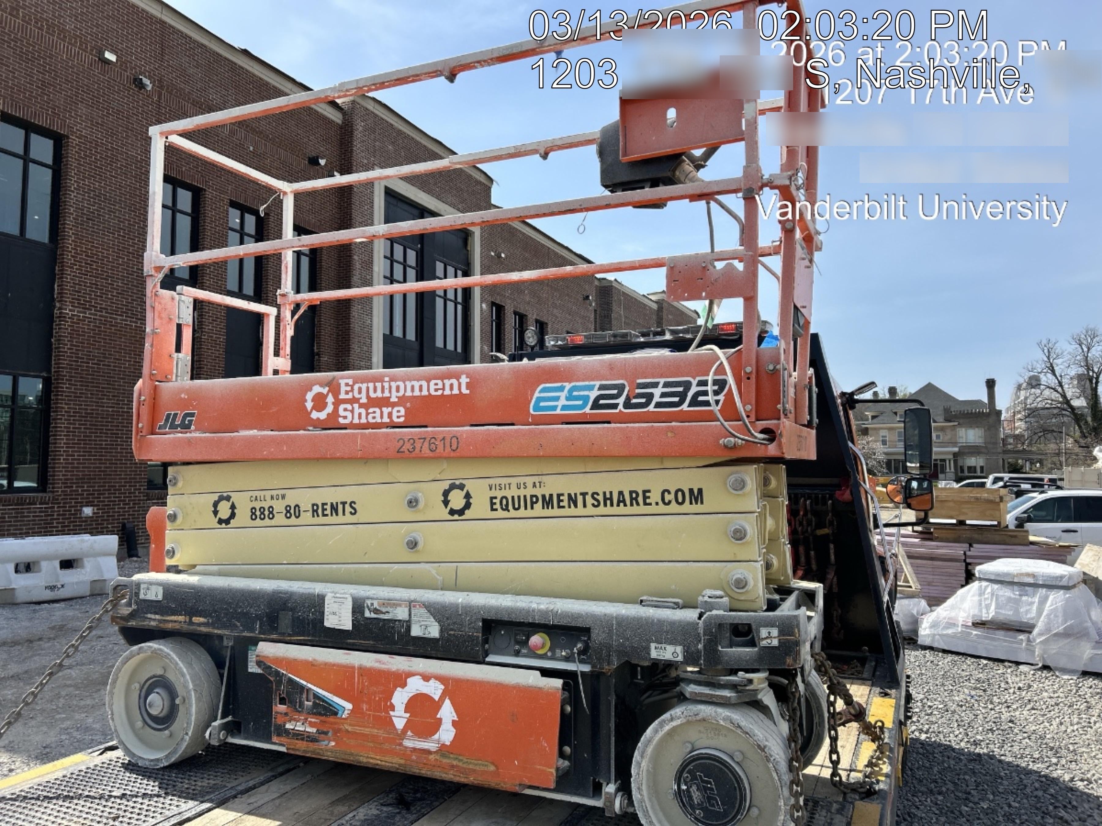2022 JLG ES2632