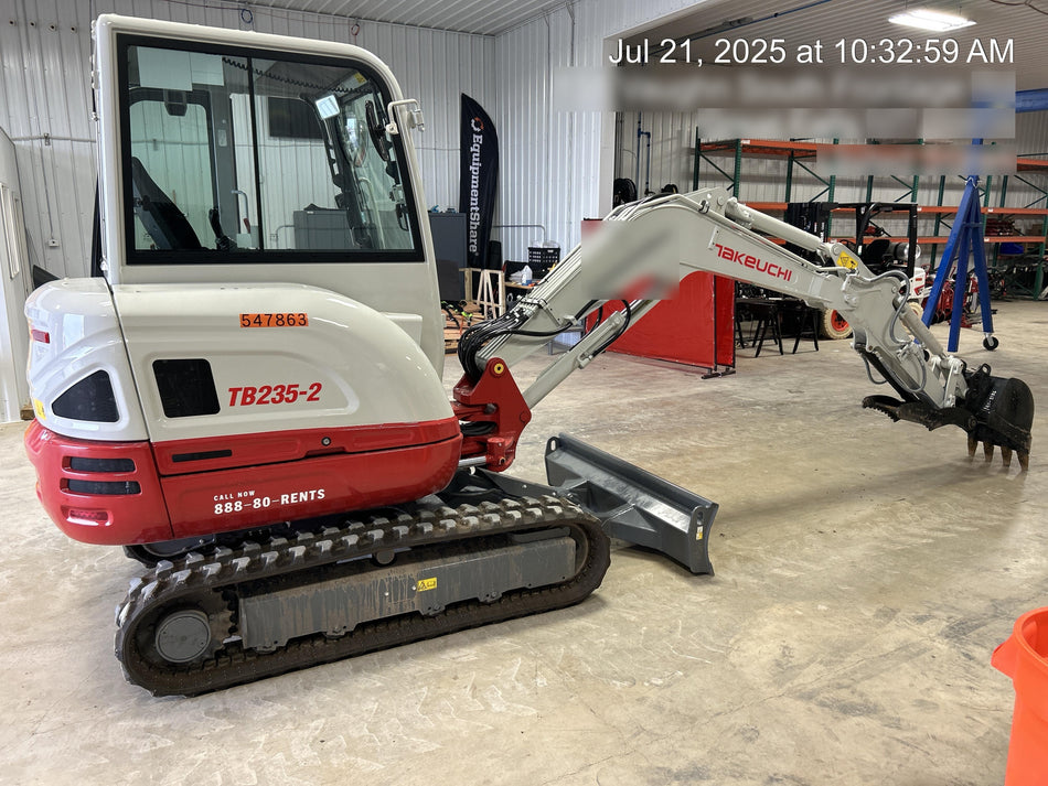 2025 TAKEUCHI TB235-2CR