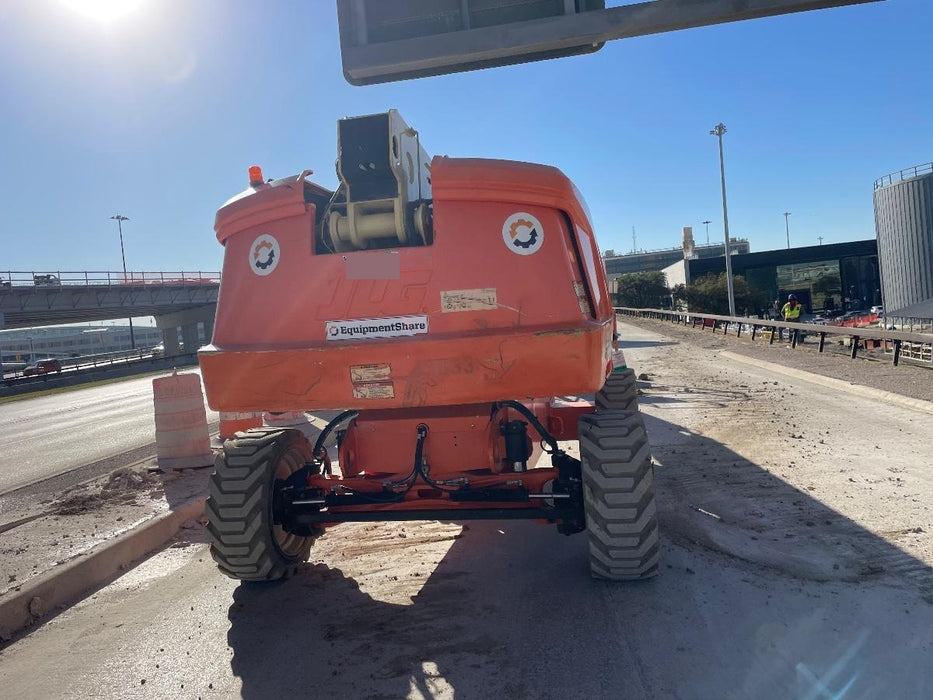 2019 JLG 660SJ