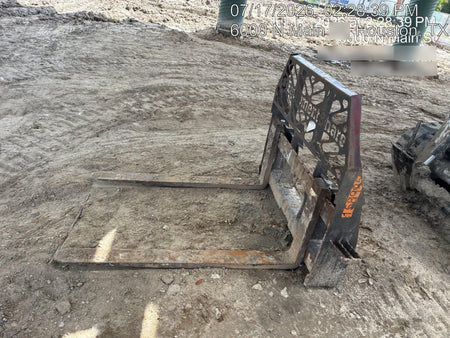 2021 PALADIN 48" Pallet Forks - Paladin