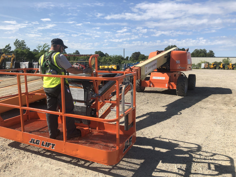 2019 JLG 660SJ