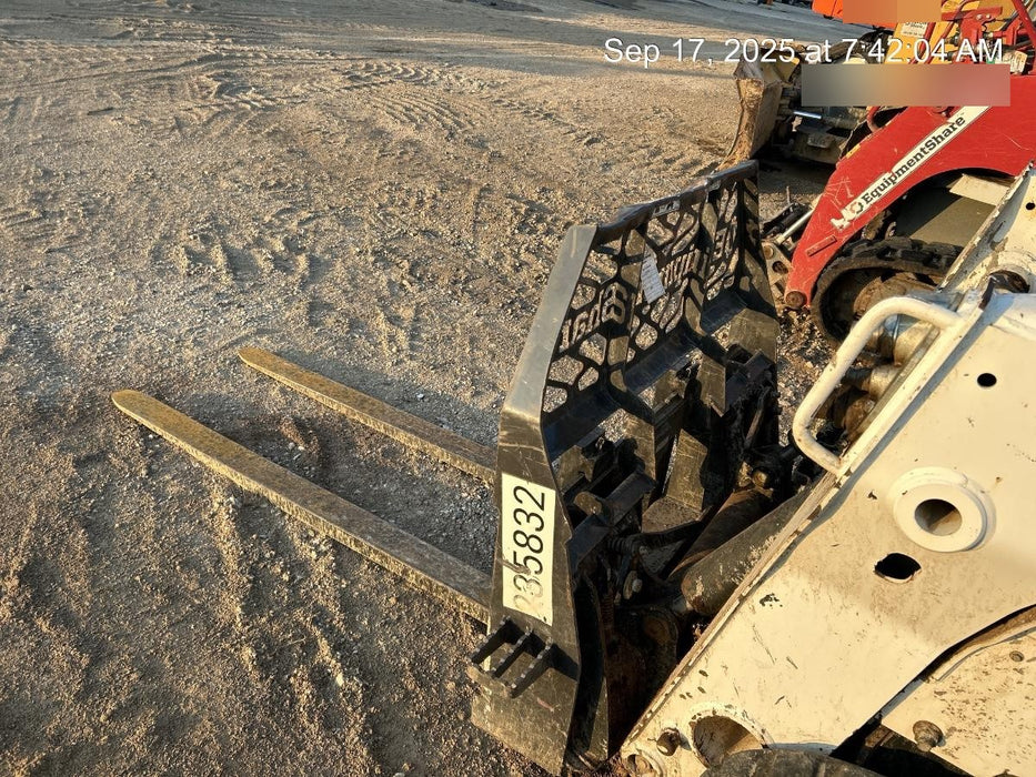 2022 PALADIN 48" Pallet Forks - Paladin