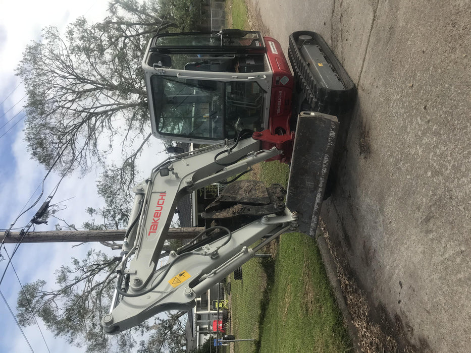 2020 TAKEUCHI TB-235-2CR