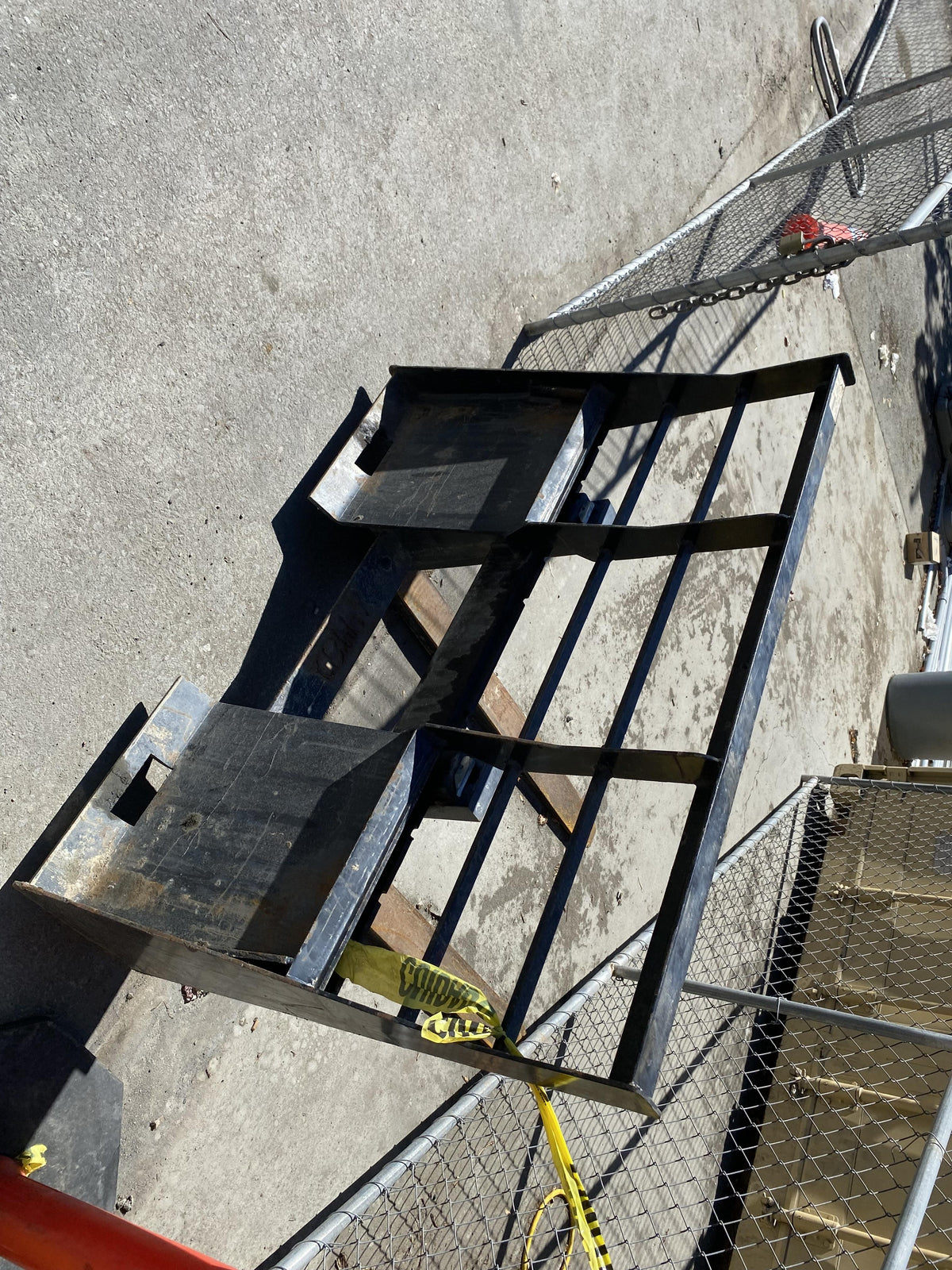 2020 ARROW MATERIAL HANDLING 60" Pallet Forks - Arrow