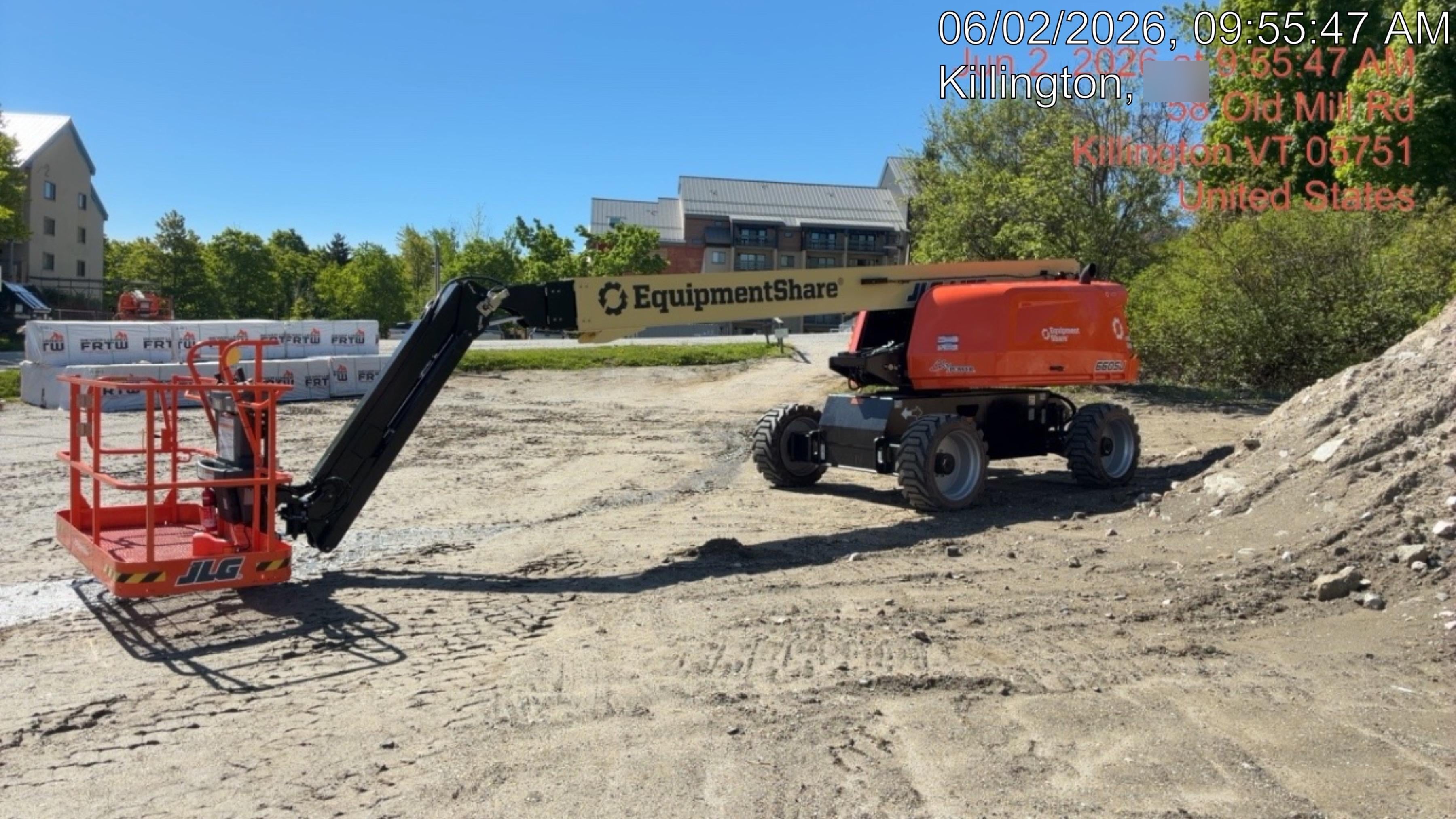 2025 JLG 660SJ