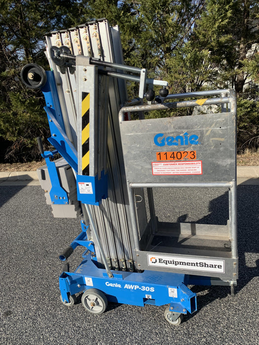 2020 GENIE AWP-30S