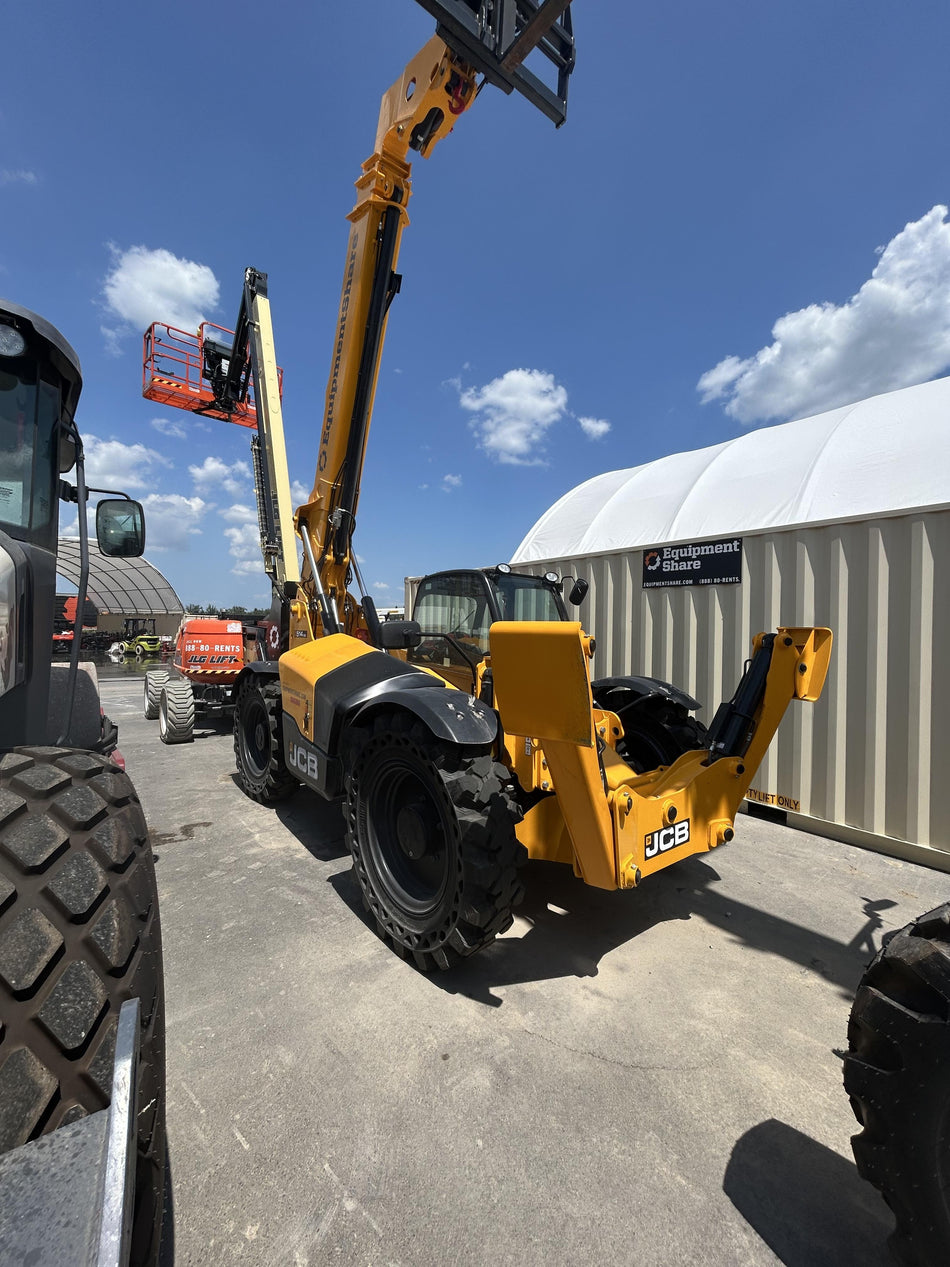 2026 JCB 514-56