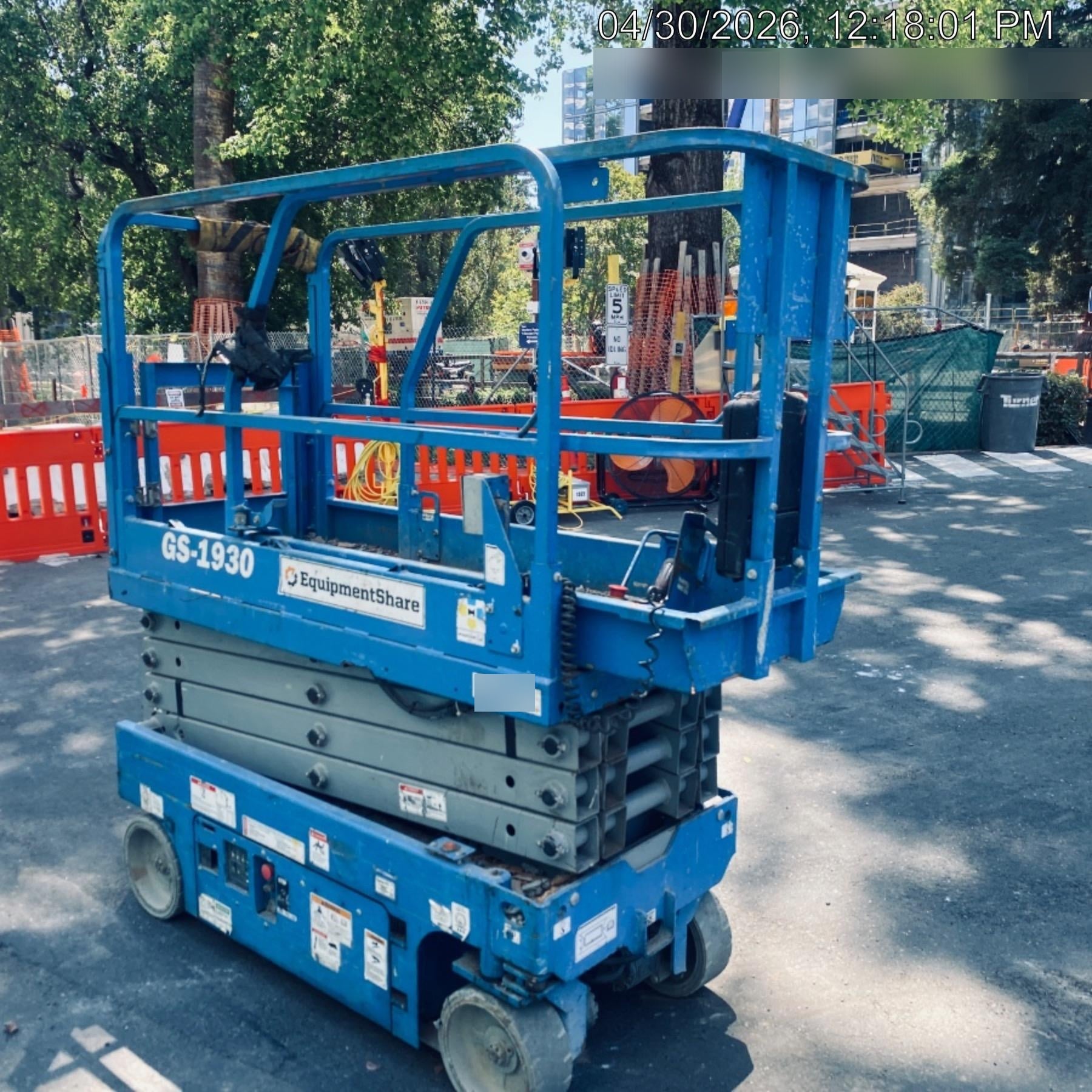 2019 Genie GS-1930 Half Height Swing Gate, 800W Inverter