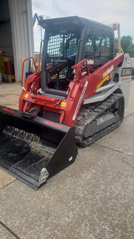 2022 TAKEUCHI TL8R2-CR
