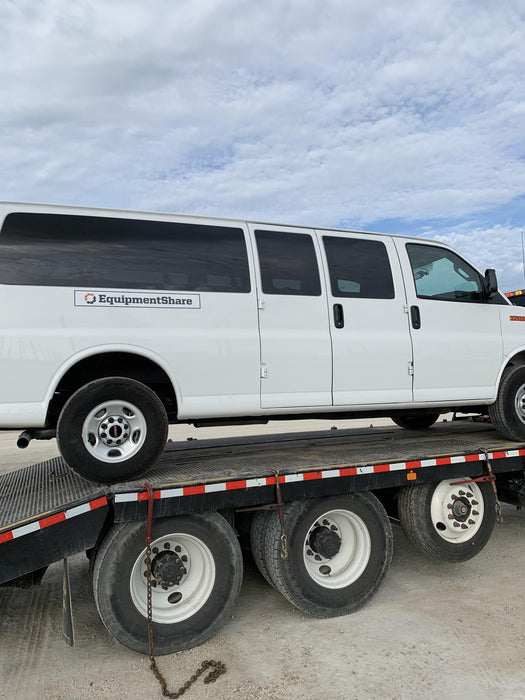 2022 GMC Savana 3500