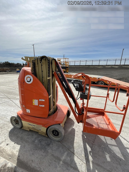 2022 JLG 26E