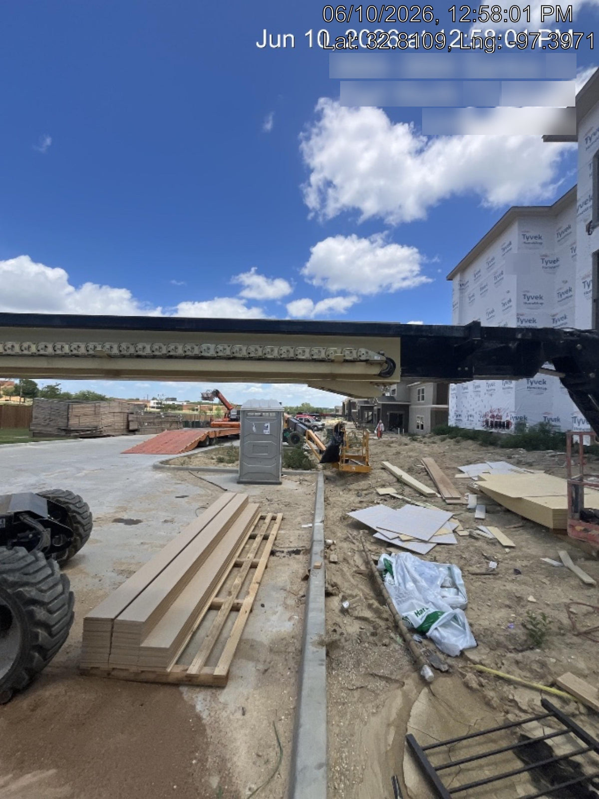 2024 JLG 660SJ