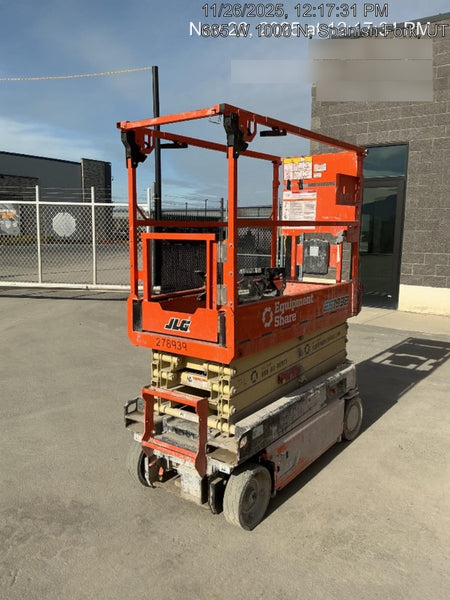 2022 JLG ES1932
