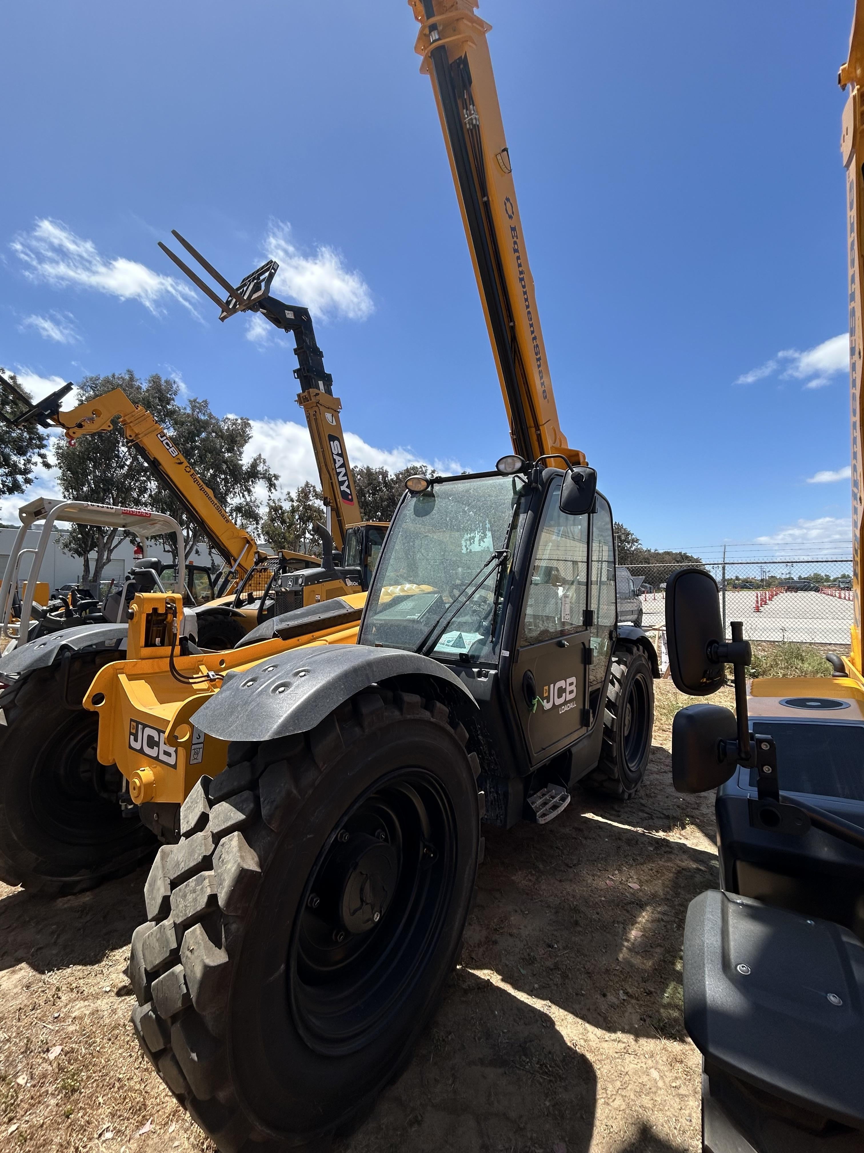 2025 JCB 509-42