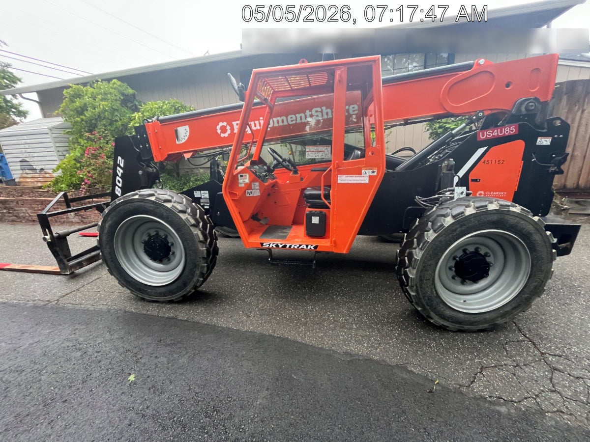 2024 SKYTRAK 8042