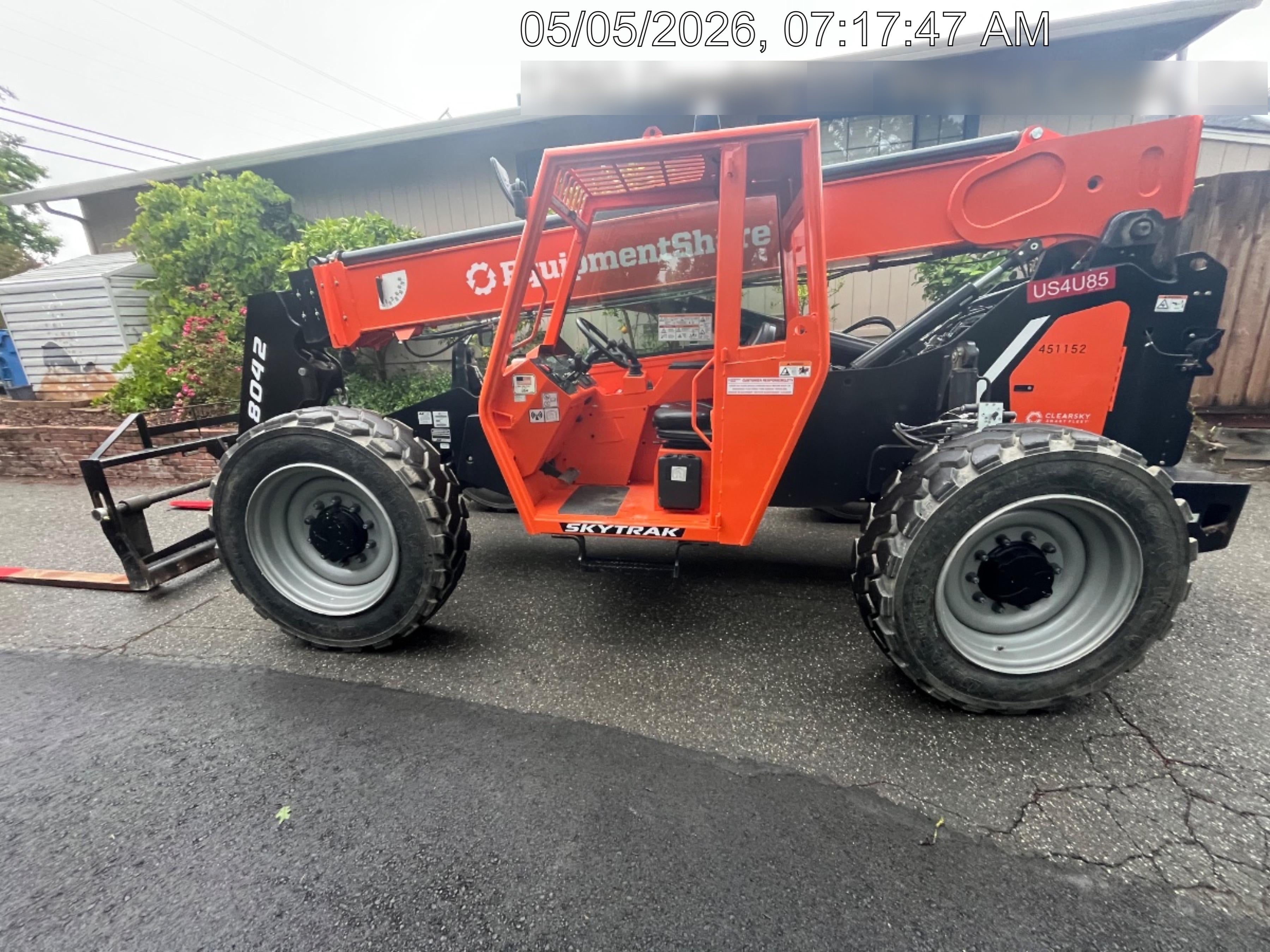 2024 SKYTRAK 8042