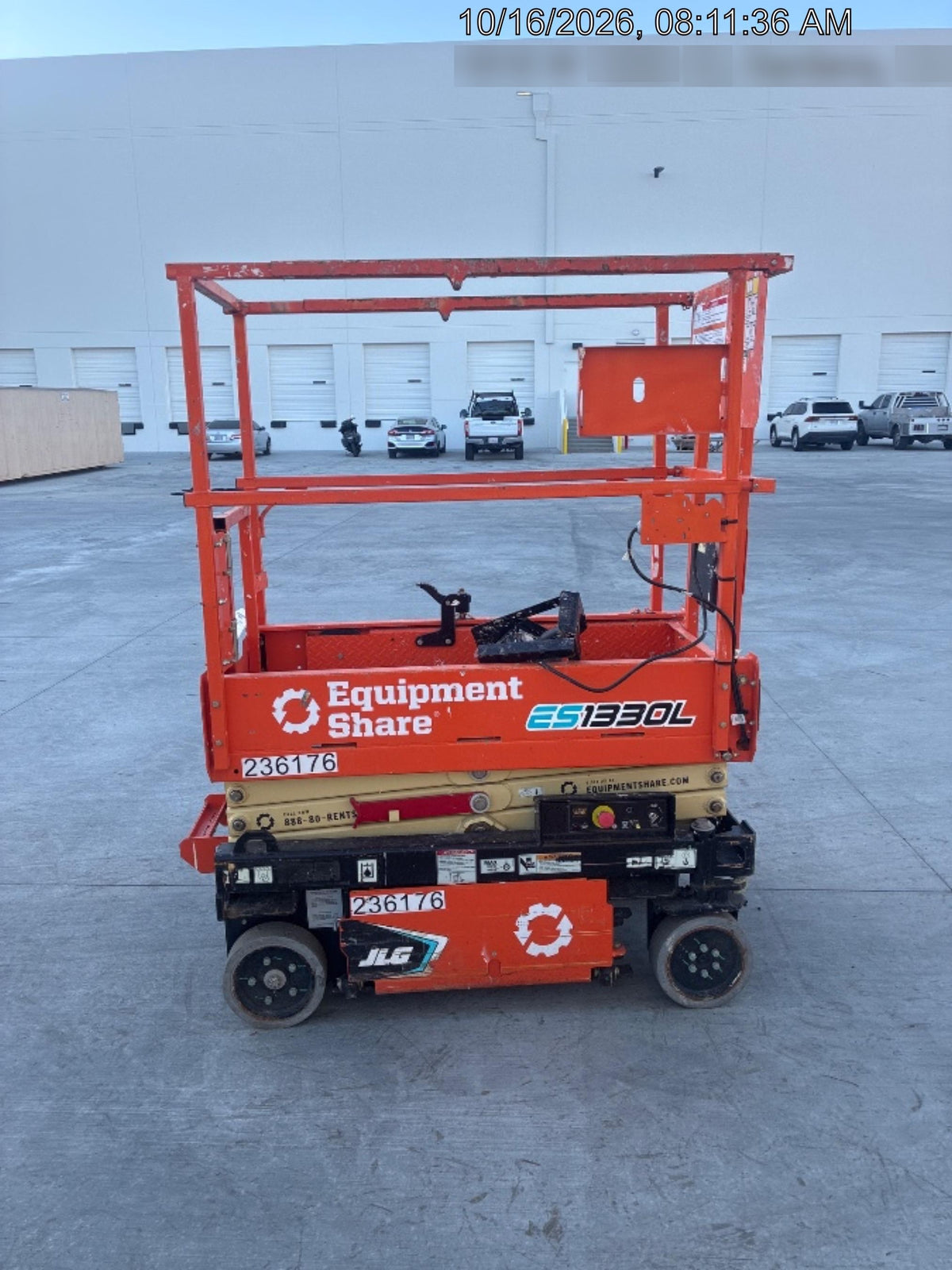2022 JLG ES1330L