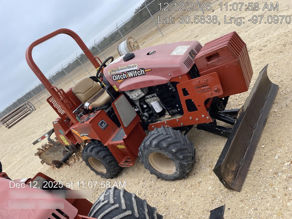 2018 DITCH WITCH RT45A