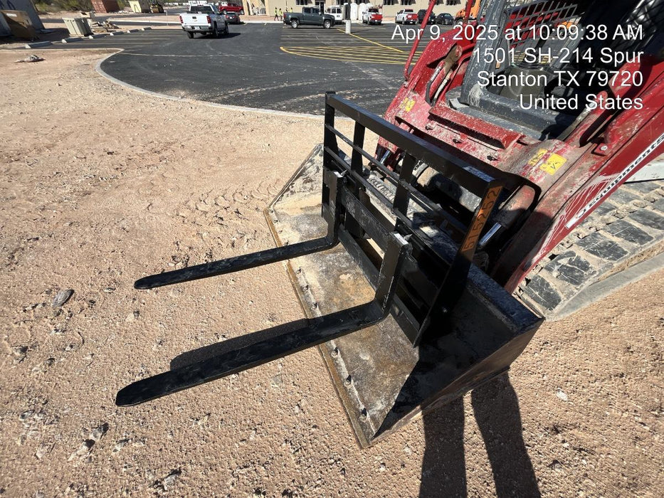 2025 ARROW MATERIAL HANDLING F5100CB