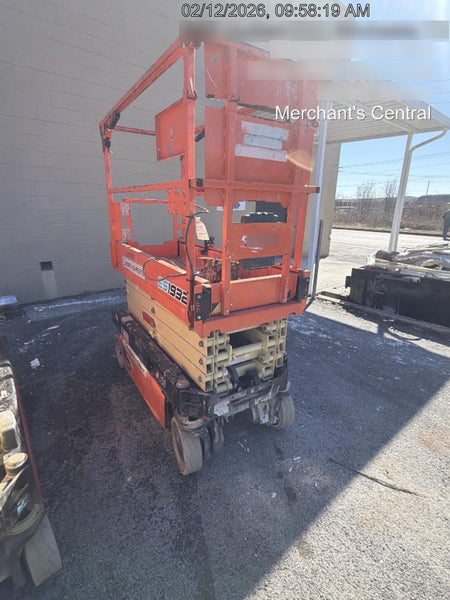 2022 JLG ES1932