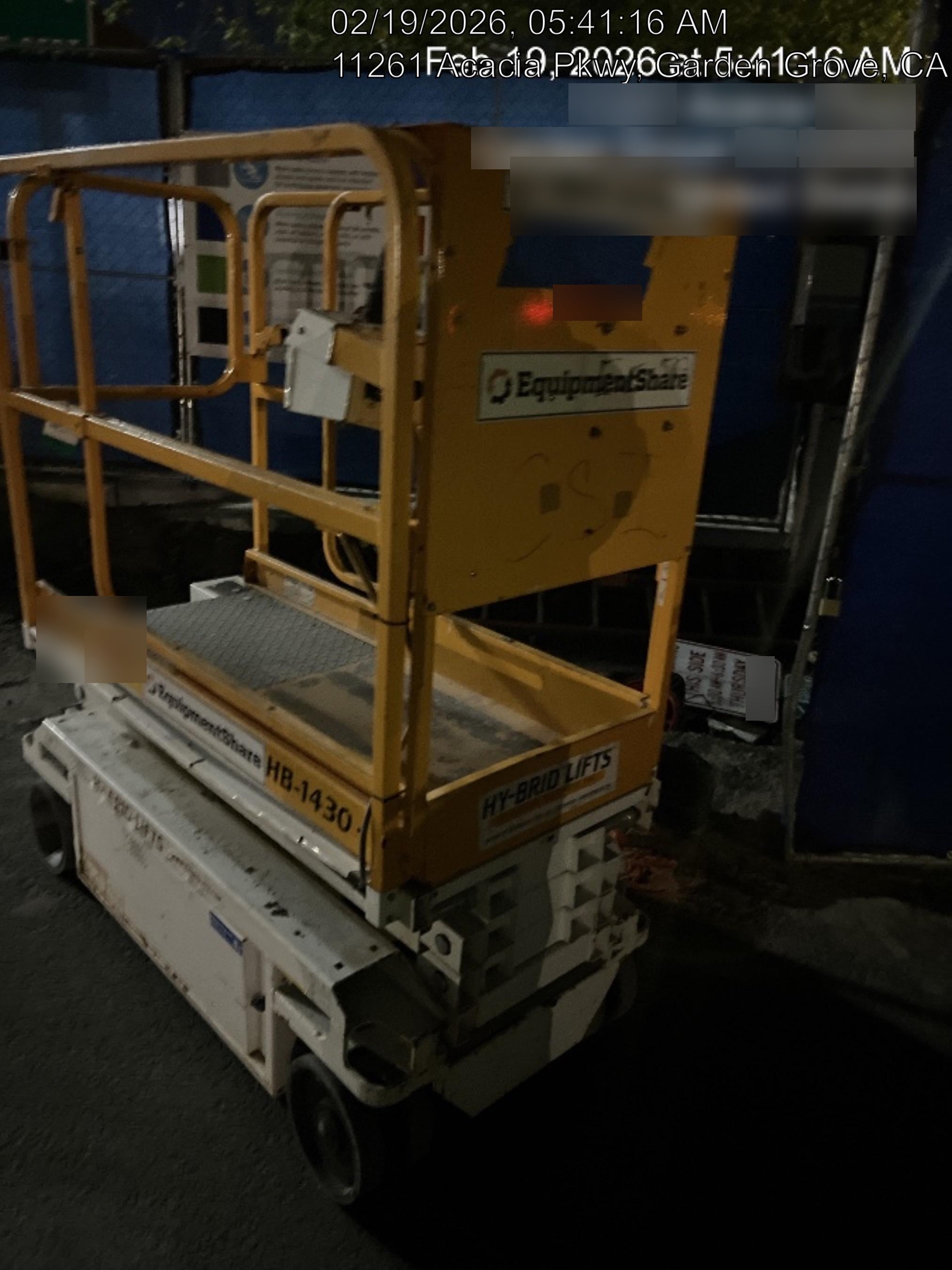 Custom Equipment HB-1430 <ul>
 <li>Hy-Brid Scissor Lift</li>
  <li>Platform capacity up to 670 lbs.</li>
  <li>Working height up to 20 ft</li>
  <li>Weighs under 1,700 lbs.</li>
  <li>Non-marking wheels </li>
</ul>