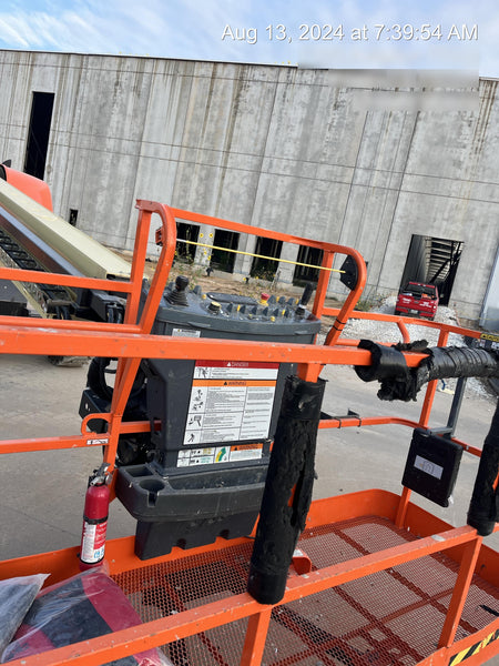 2023 JLG 600S