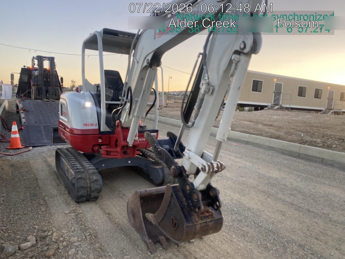 2025 TAKEUCHI TB235-2R