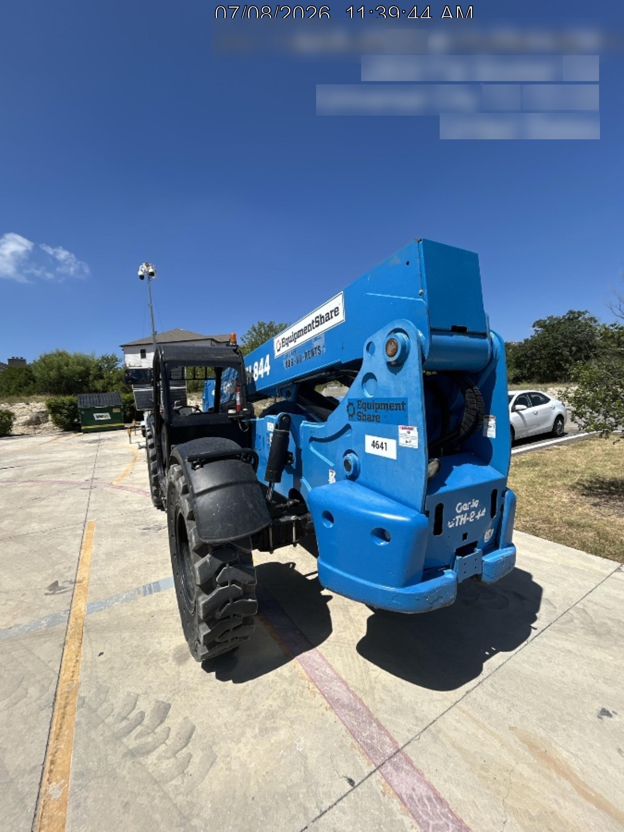2017 GENIE GTH-844