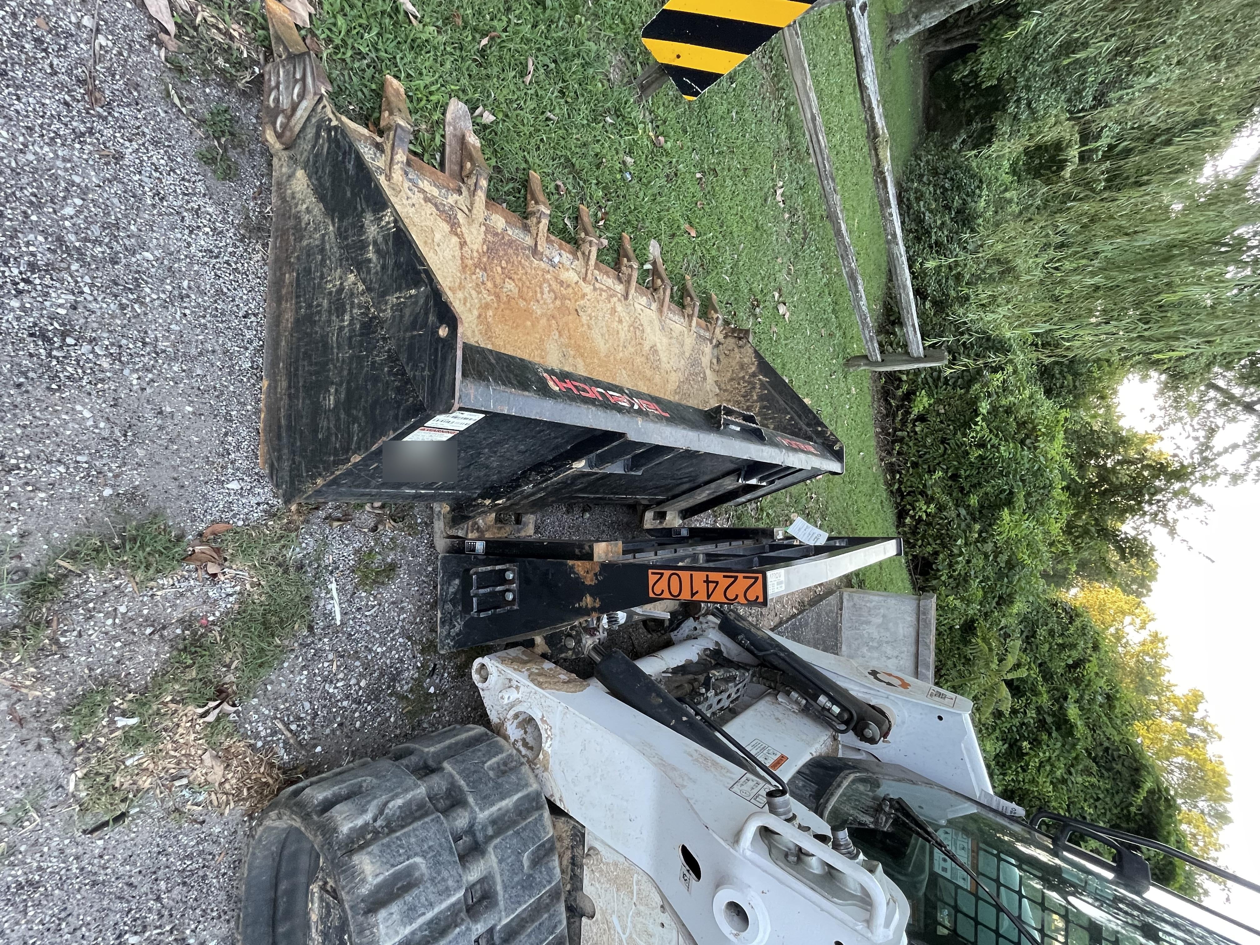 2022 ARROW MATERIAL HANDLING 48" Pallet Forks - Arrow