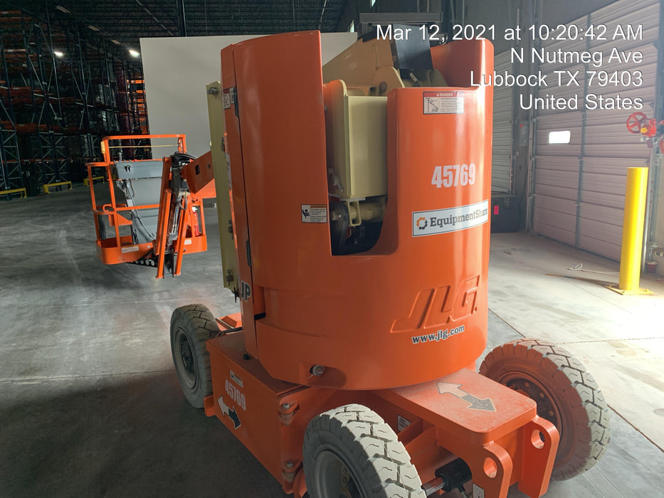 2019 JLG E300AJP