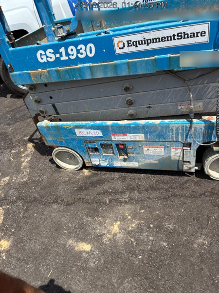 2020 Genie GS-1930 Solid Non Marking Tires, Beacon, Folding rails with half height swing gate