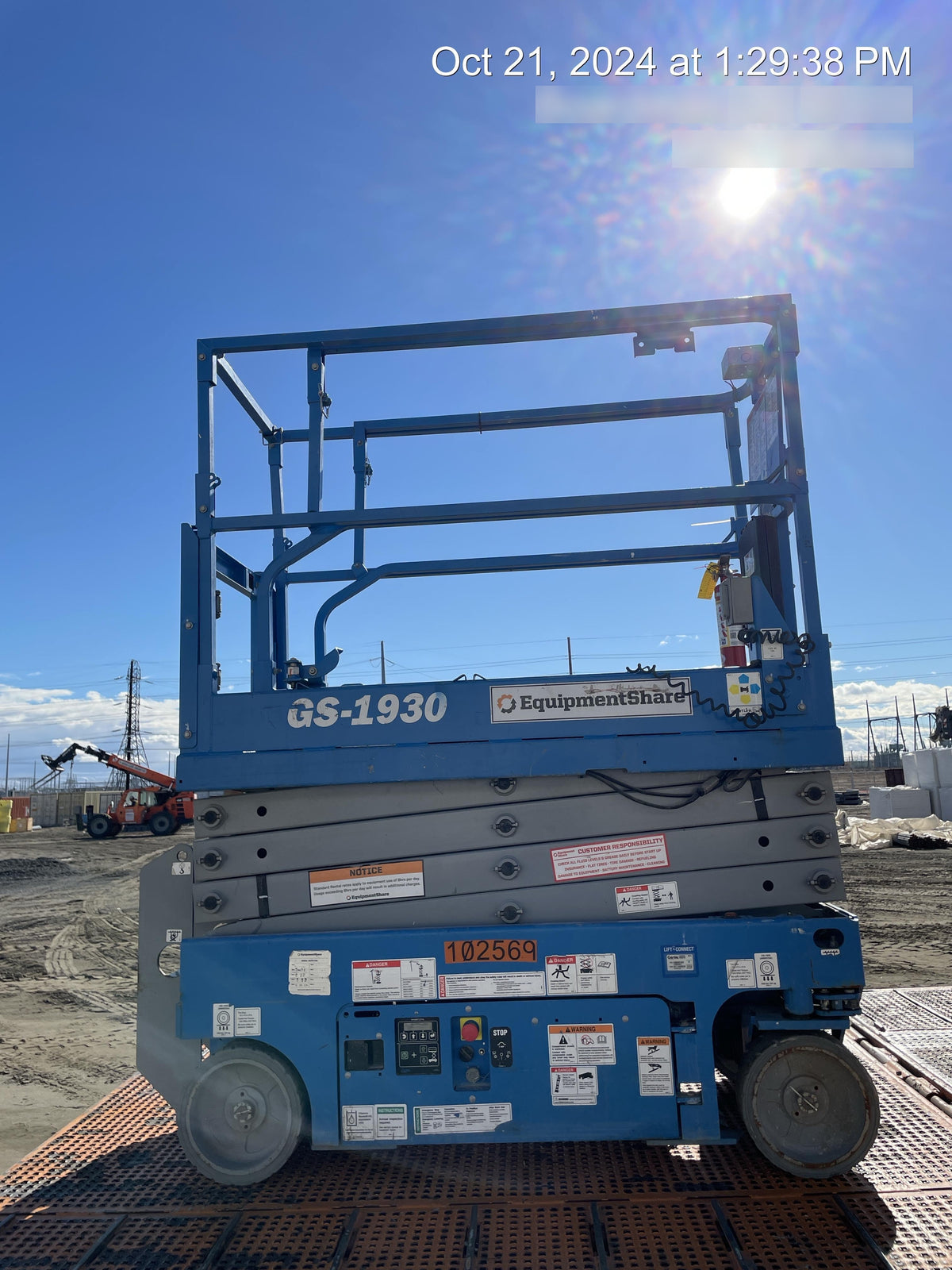 2020 Genie GS-1930 Solid Non Marking Tires, Beacon, Folding rails with half height swing gate, 800W Inverter