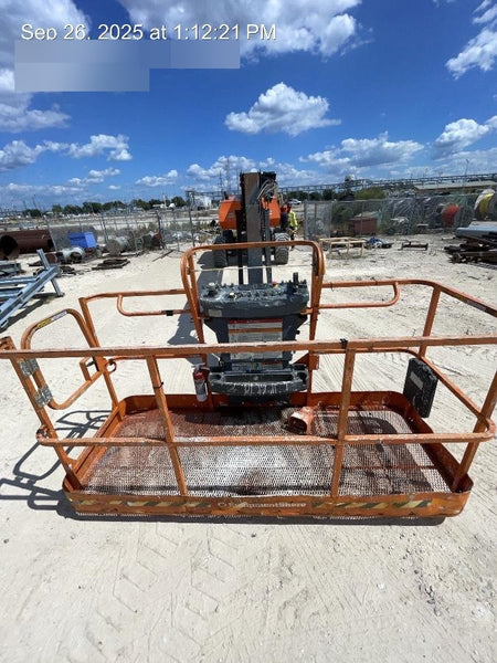2023 JLG 860SJ