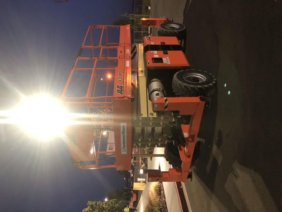 2019 JLG 430LRT