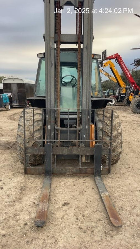 2020 CASE 586H