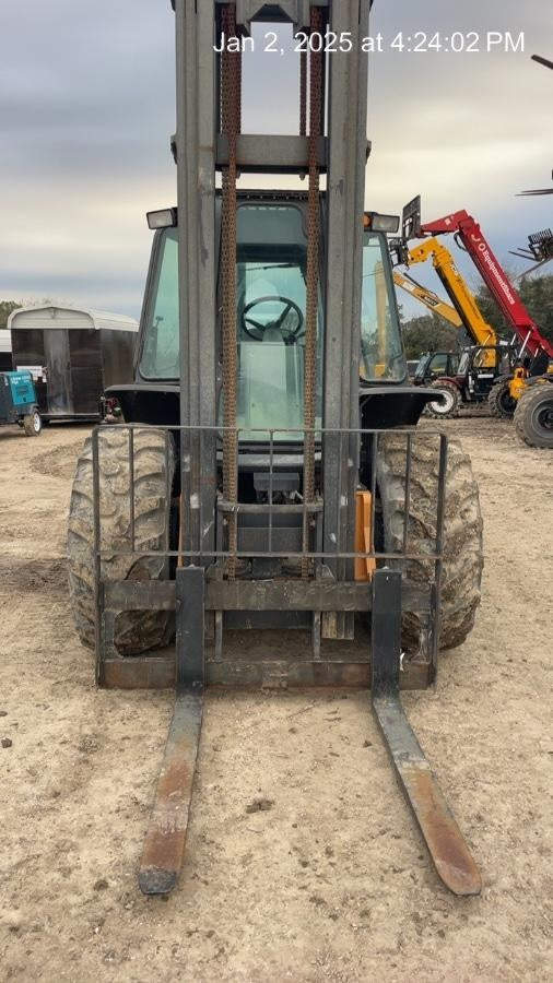 2020 CASE 586H