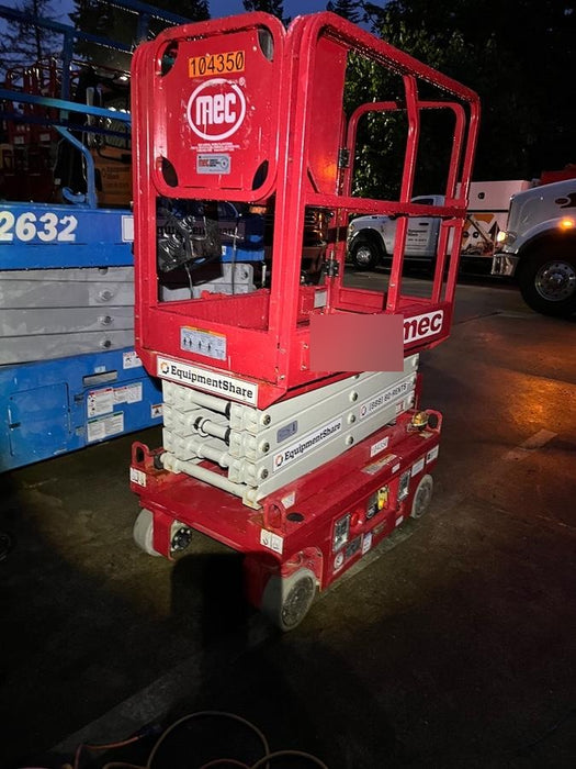 2020 MEC 1330SE Solid NM Tires, Steel Swing out Doors, LCS, Beacon, 900W Inverter