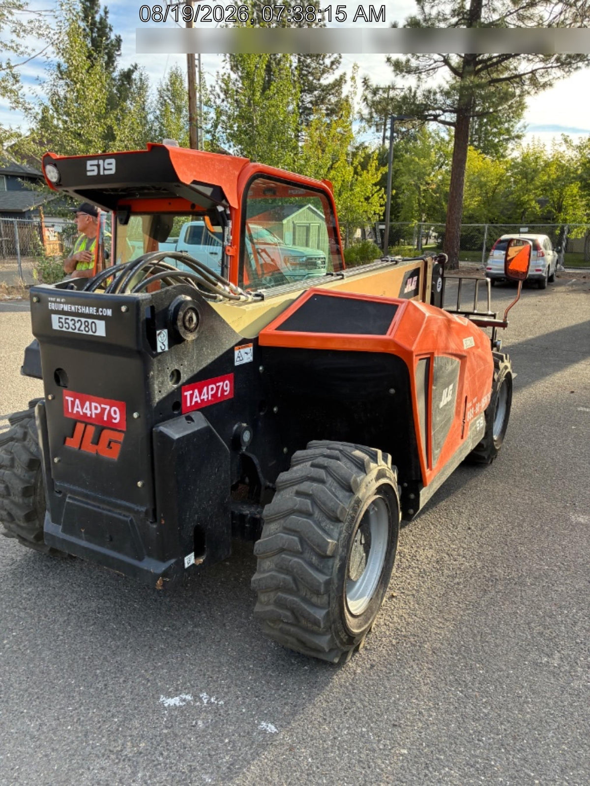 2025 JLG 519