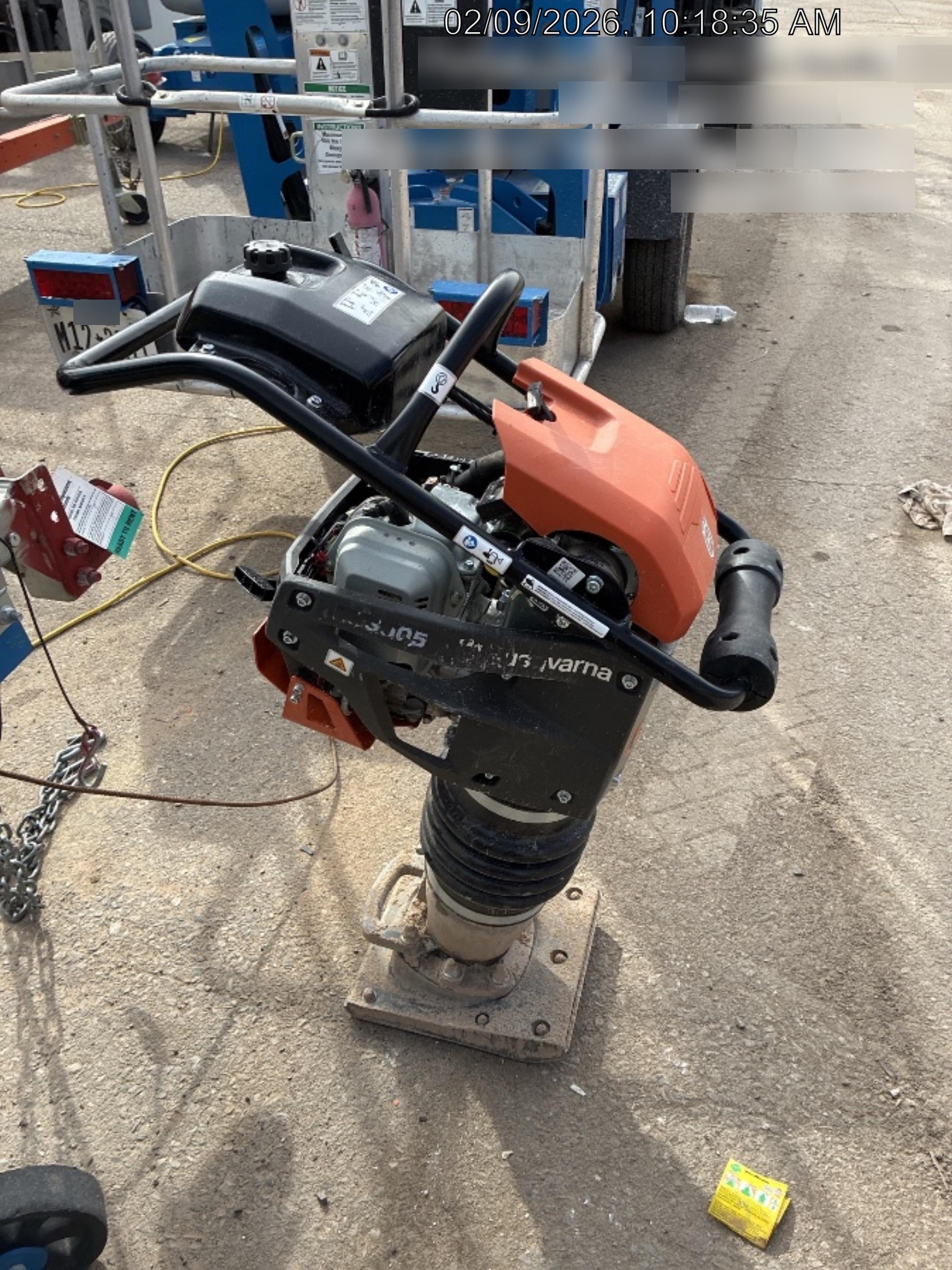2025 HUSQVARNA LT6005
