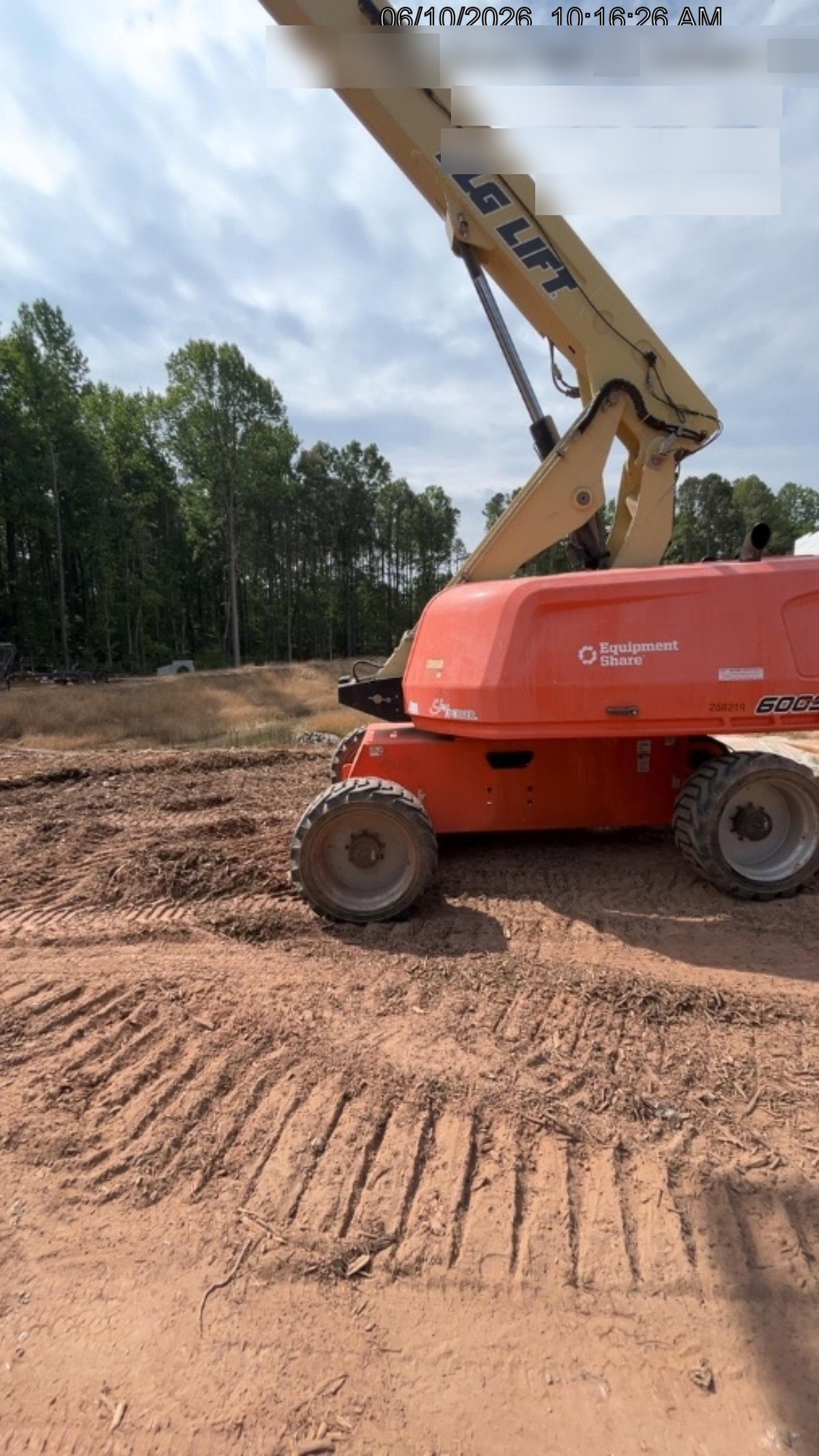 2022 JLG 600S