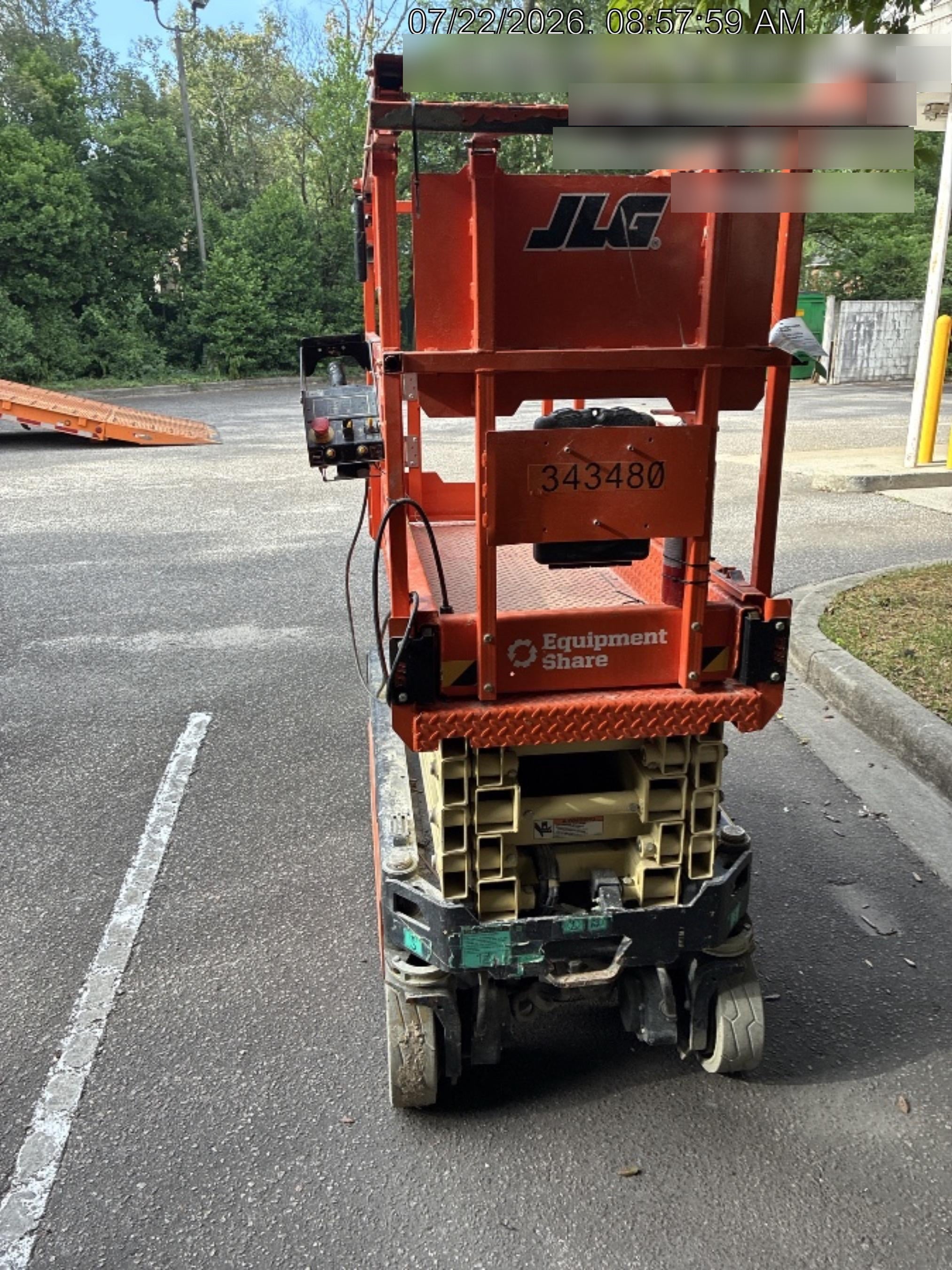 2023 JLG ES1932
